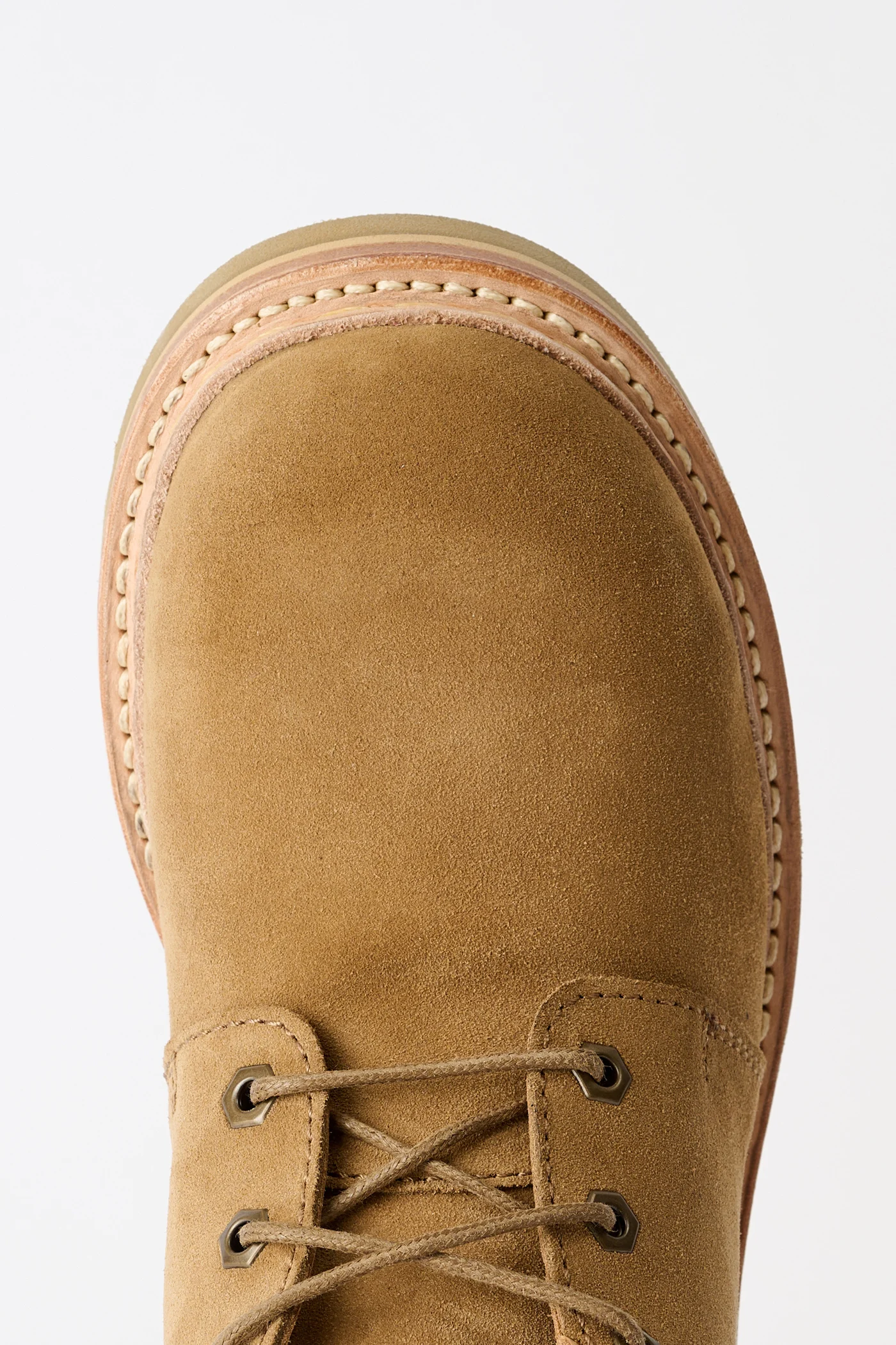 Chukka Boot Medallion Velour Suede