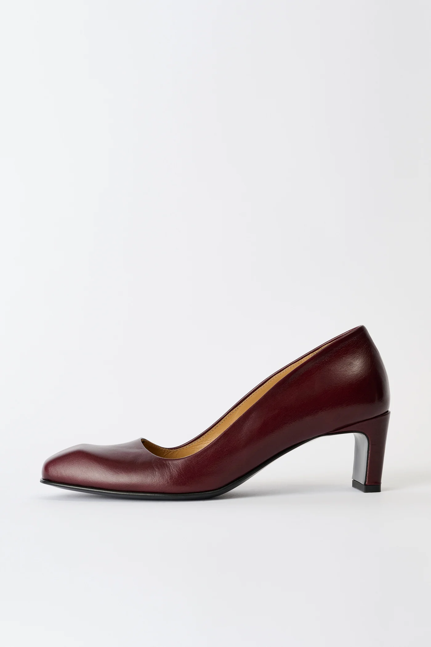 Karasu Pump True Dyed Lovers Red Leather